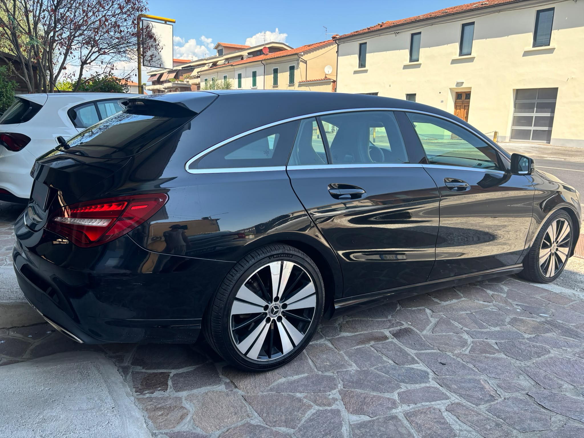 MERCEDES CLA 200 SHOOTING BRAKE SPORT IVA ESPOSTA