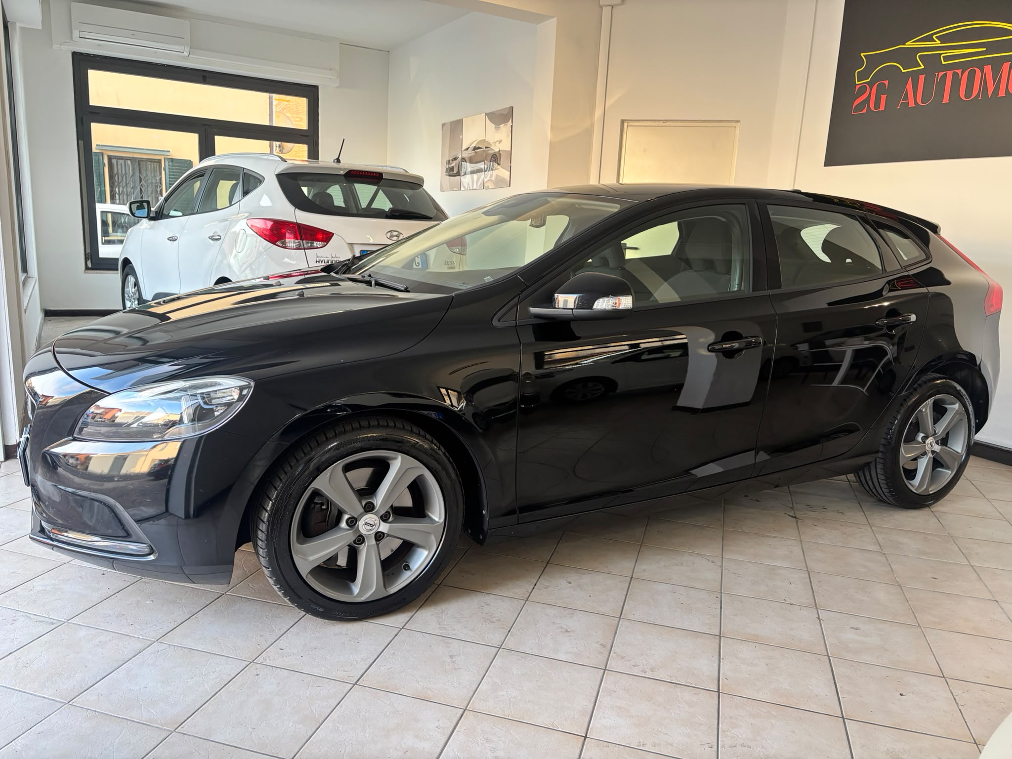 VOLVO V40 KINETIC CAMBIO AUTOMATICO