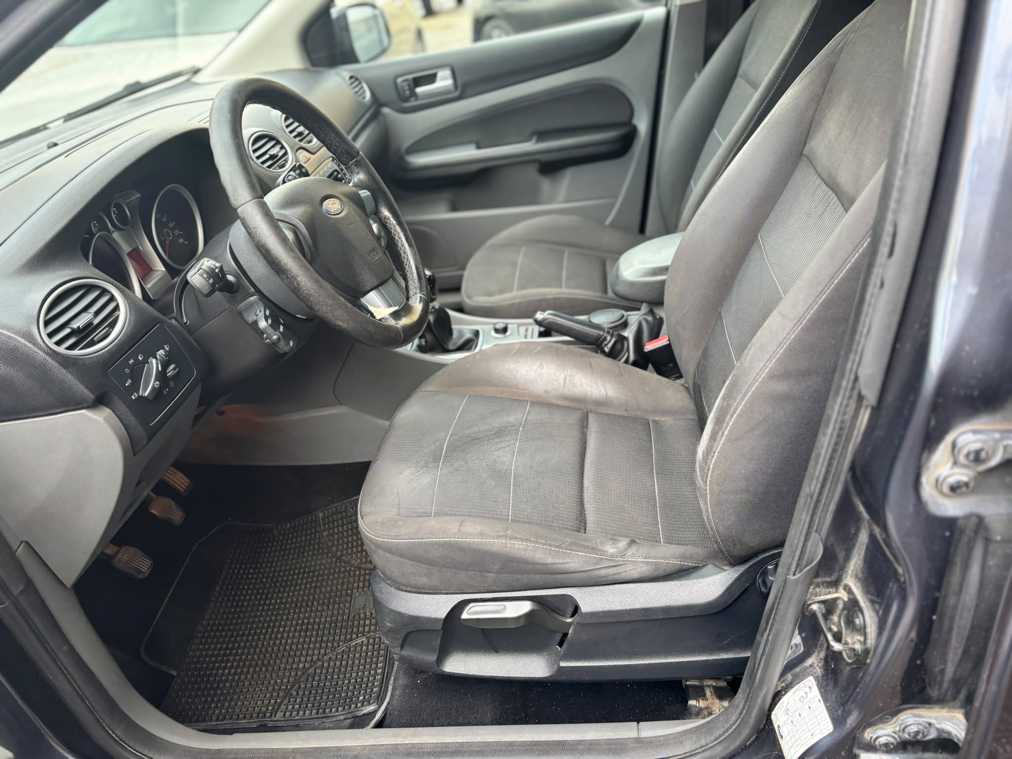 FORD FOCUS 1.6 TDCI TITANIUM
