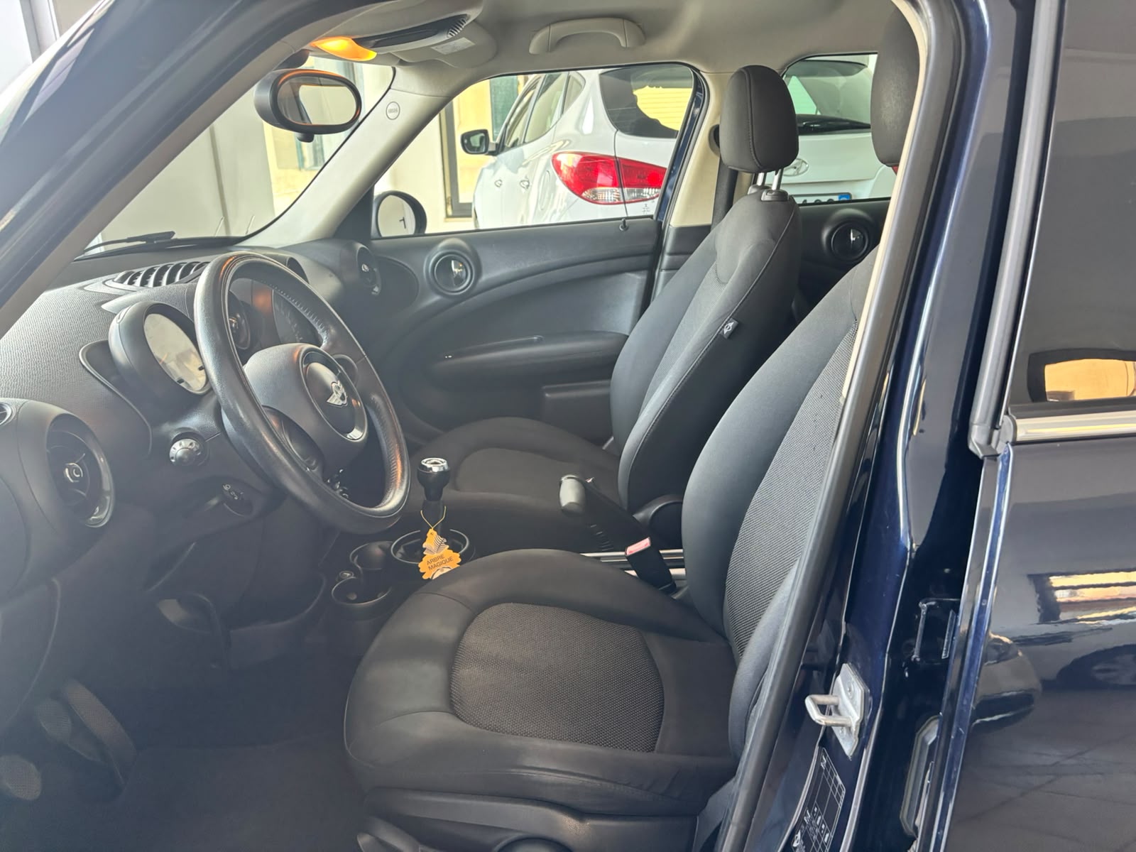 MINI COUNTRYMAN ONE D BUSINESS