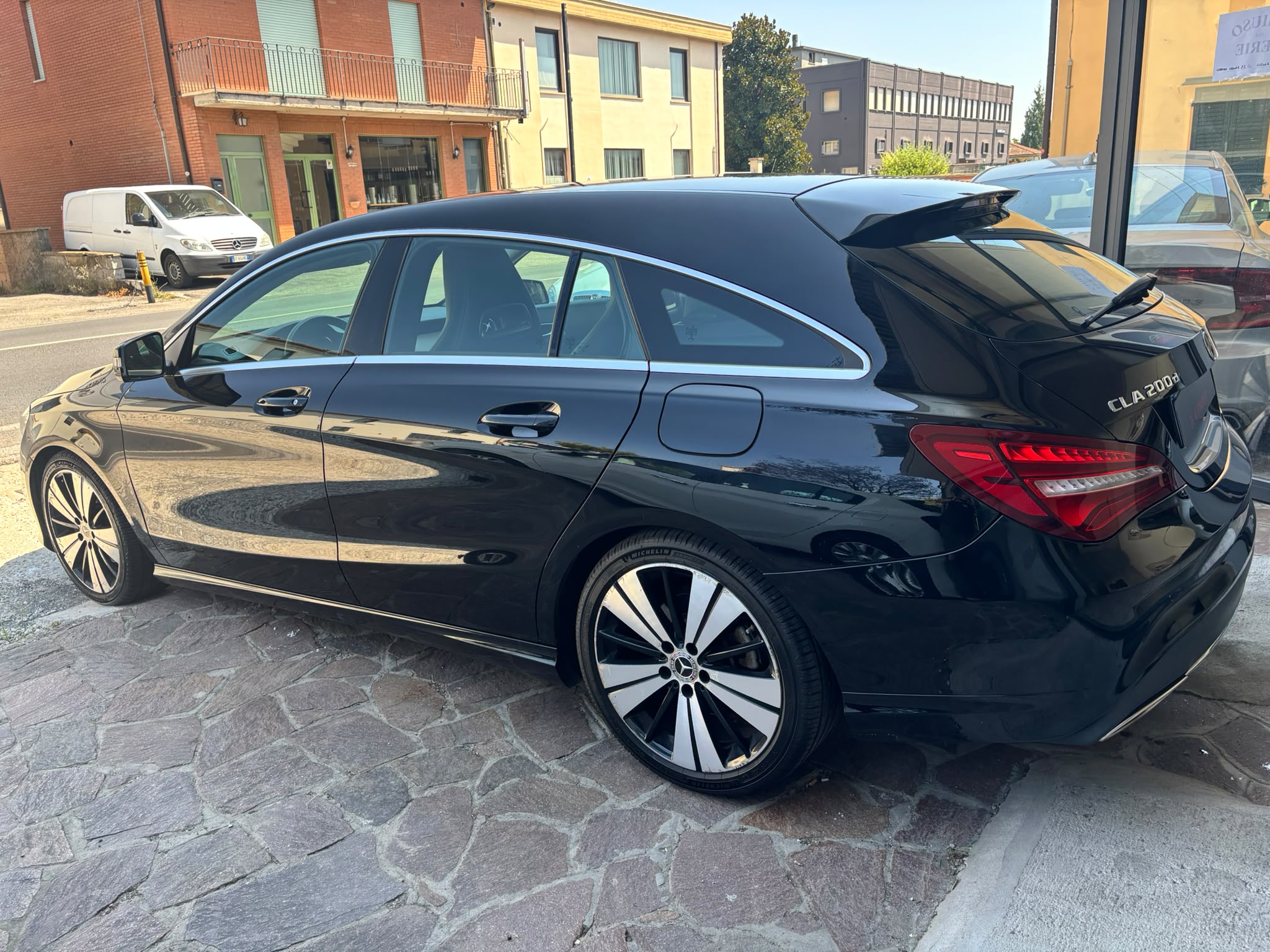 MERCEDES CLA 200 SHOOTING BRAKE SPORT IVA ESPOSTA