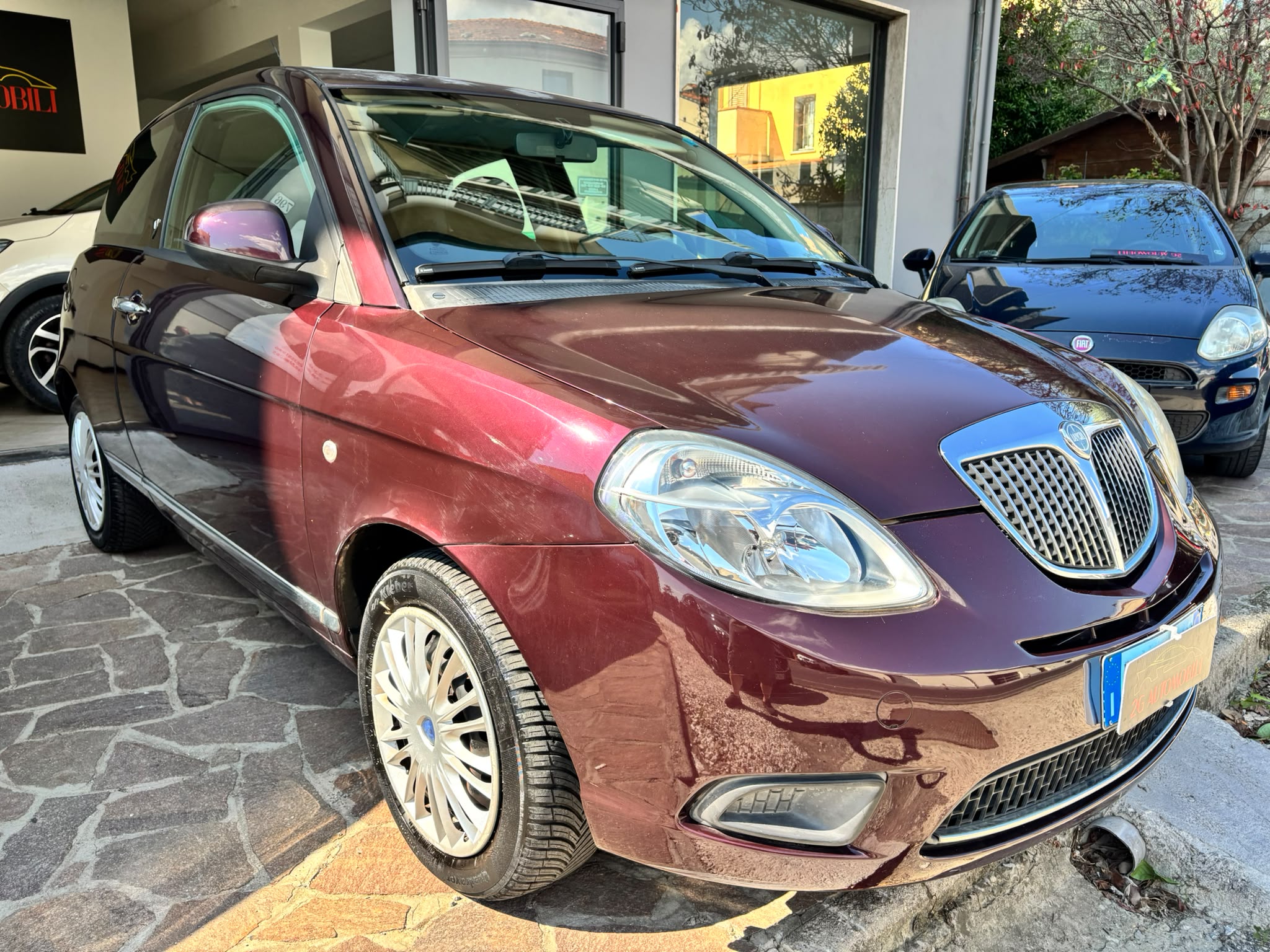 LANCIA YPSILON  1.2 BENZINA VERSUS
