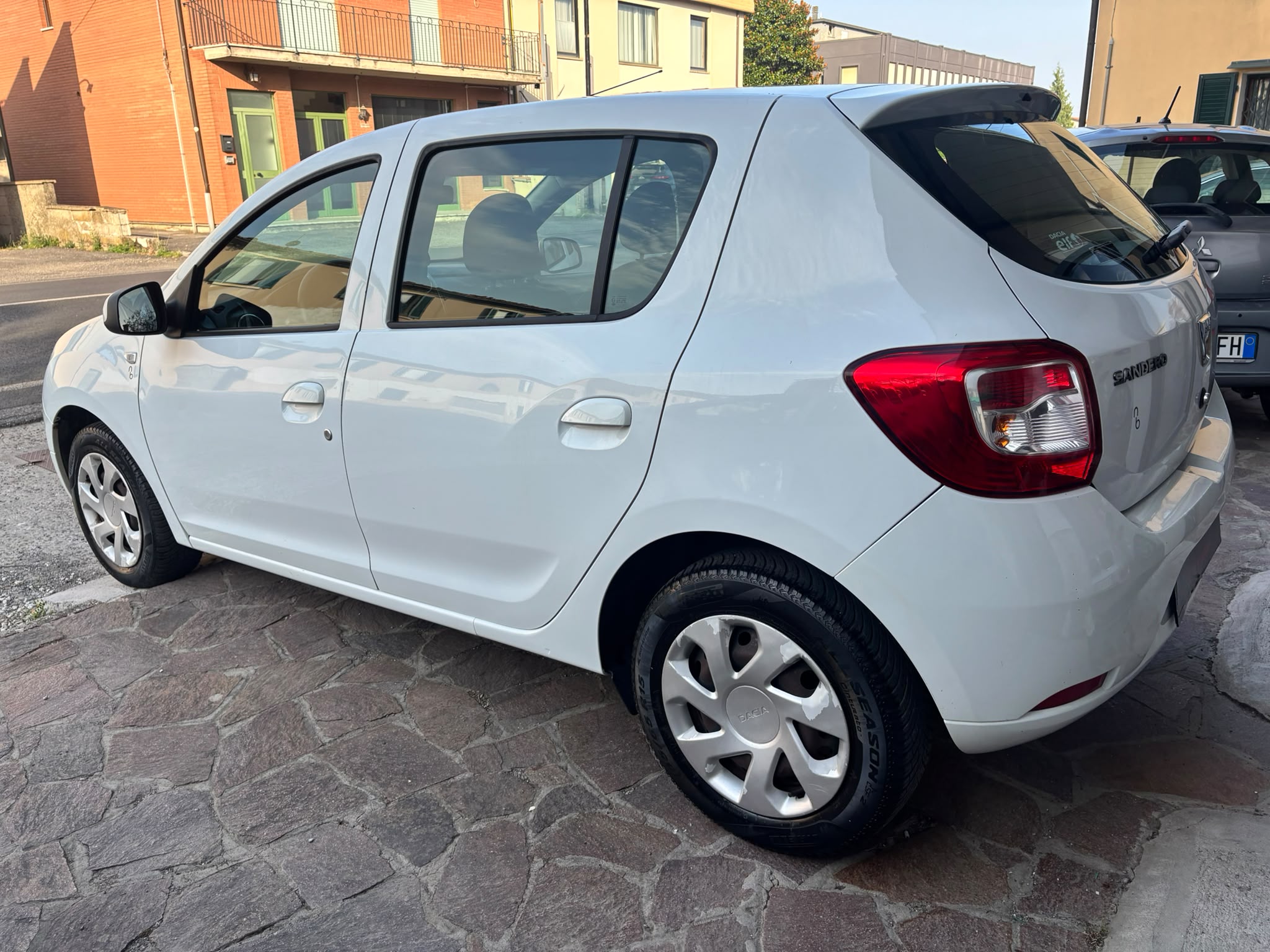DACIA SANDERO 1.5 DIESEL LAUREATE