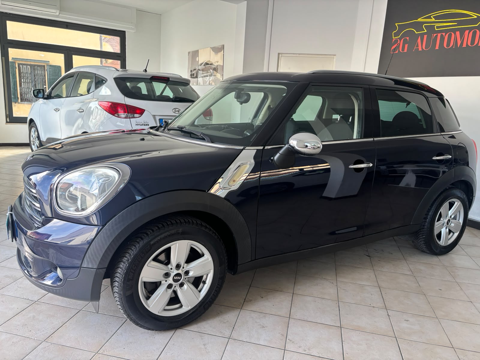 MINI COUNTRYMAN ONE D BUSINESS